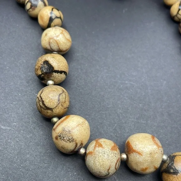 Tiger Coral necklace vintage A25 🔥 - Picture 3 of 5